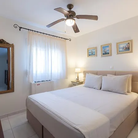 Costa's House Никити