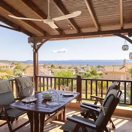 Costa's House Дом отдыха