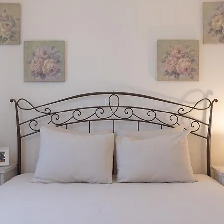 Costa's House Дом отдыха Никити