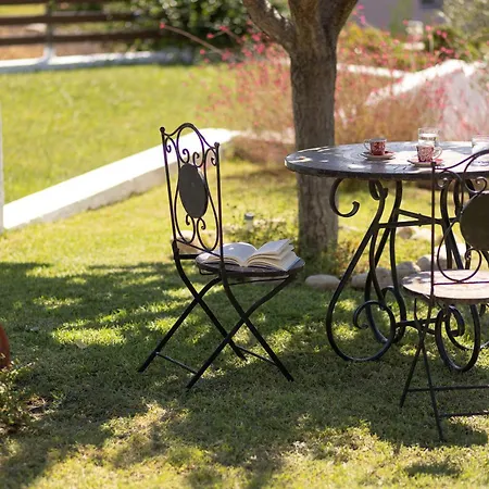 Дом отдыха Costa's House