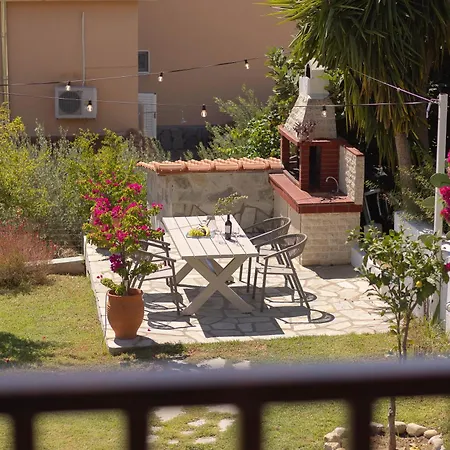 Costa's House Никити