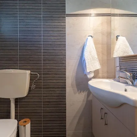 Costa's House * Nikiti (Sithonia)