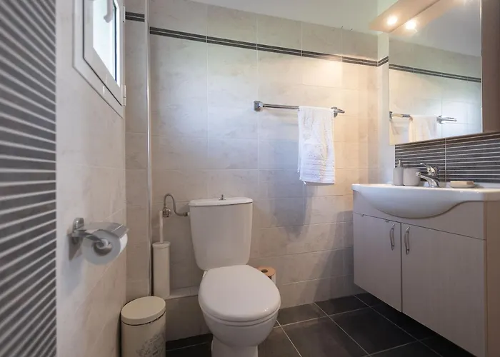 Costa's House בית נופש ניקיטי